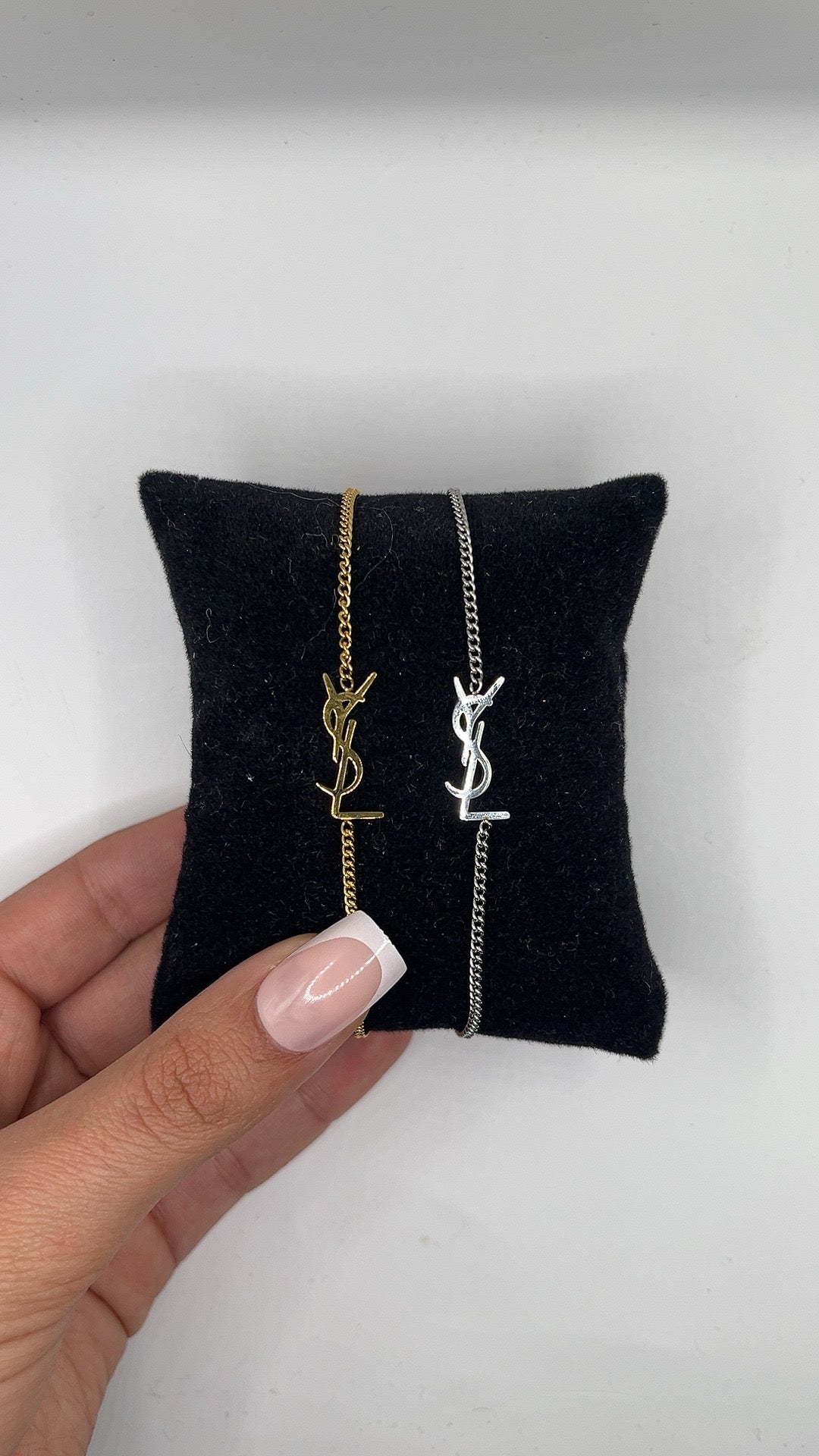 Saint Initial Set