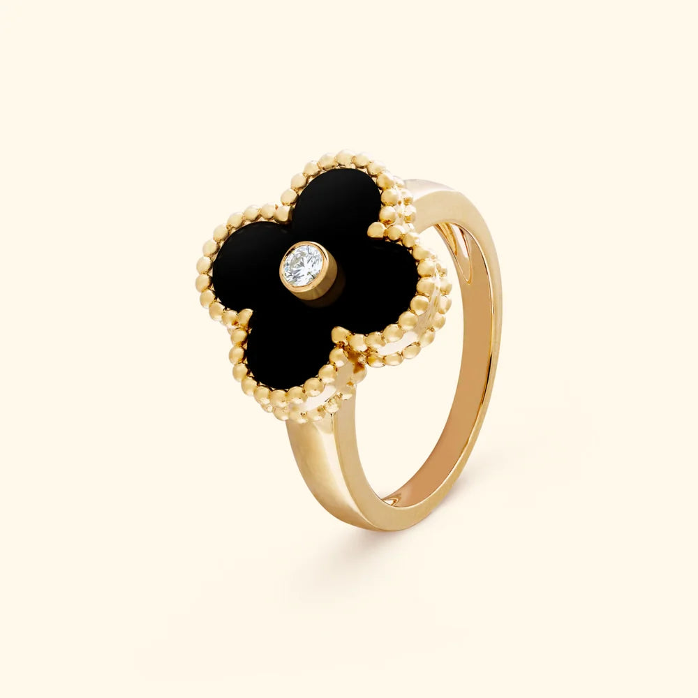 Clover Ring