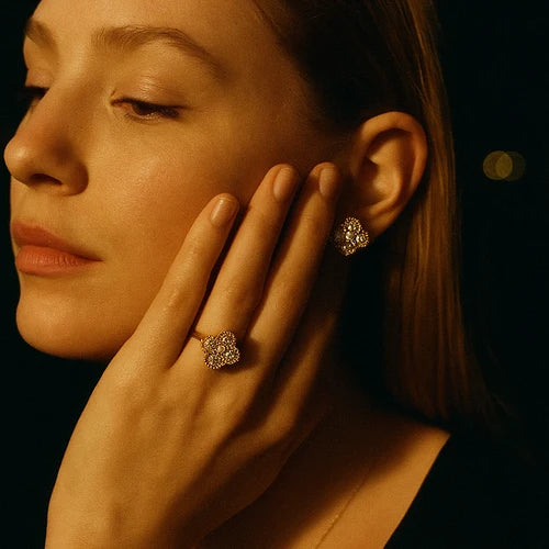 Clover Ring